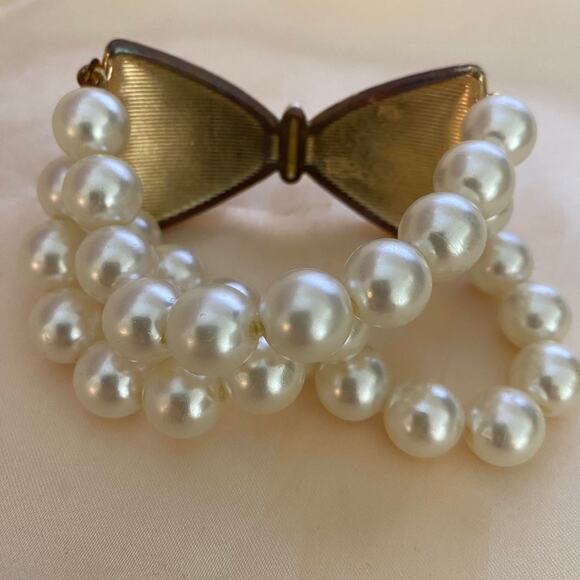 Vintage Pearl stretch bow bracelet - Picture 5 of 6